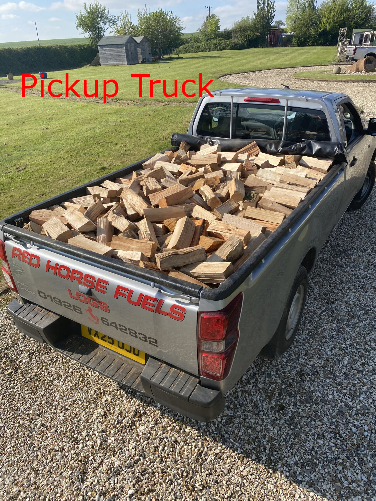 Pickup Truck / Hardwood / Standard sized Logs / Stacking