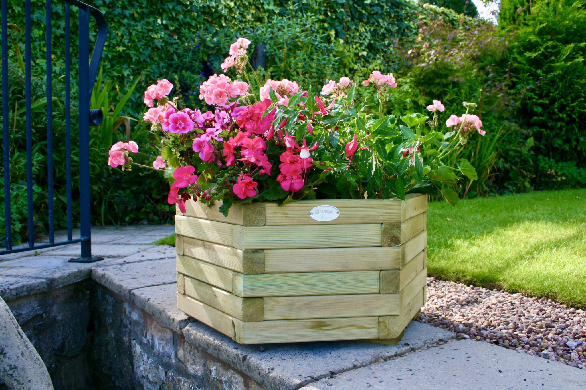 Hutton Large Hexagonal Planter
